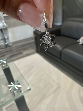 18k white gold four leaf clover dangle earrings